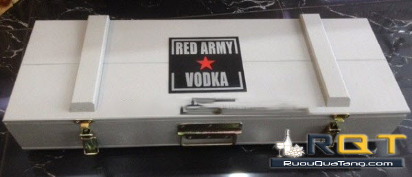 Hộp đựng Rượu vodka red army súng AK